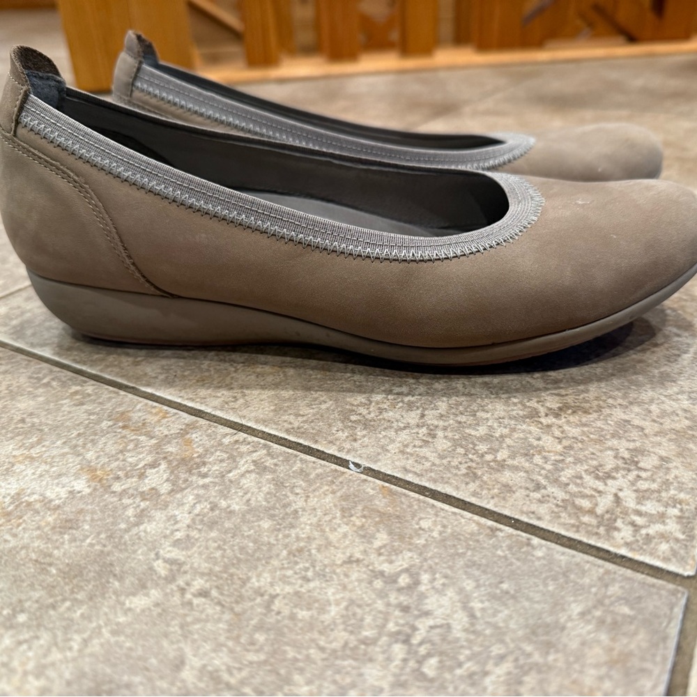 Women's Dansko Flats